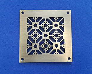 Решётка вентиляционная, латунь, патина 120×120×2мм (фото 2)