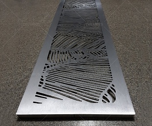 Решётка декоративная, шлифованный алюминий, 2760х340х2мм (фото 2)