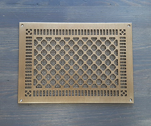 Декоративная вентиляционная решётка, латунь 170х240х2мм (фото 1)