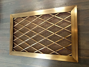 Декоративная вентиляционная решётка из латуни 340х545х2мм (фото 1)